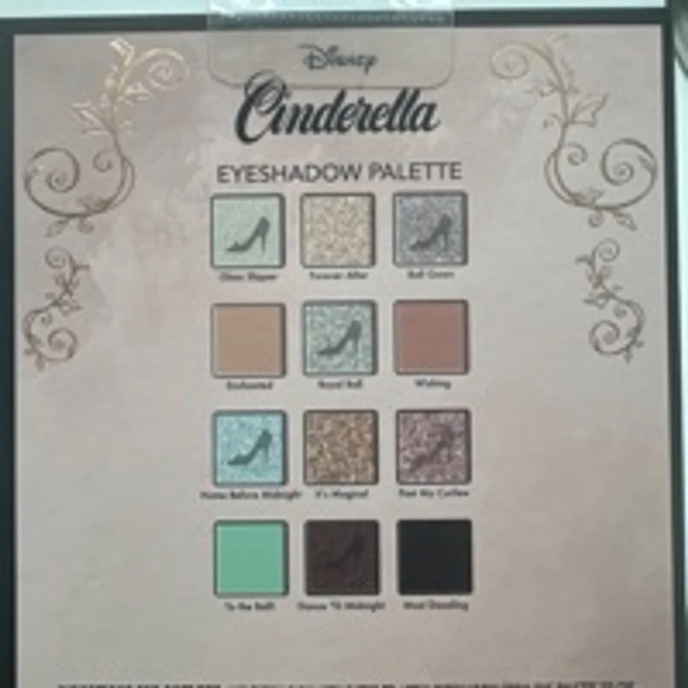 Disney Cinderella Eyeshadow Palette Pink